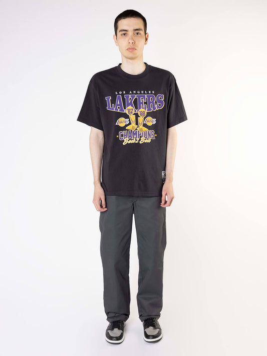 L.A. LAKERS VINTAGE CHAMPS TROPHY TEE