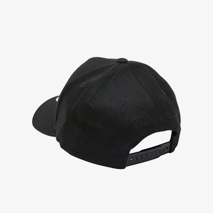 L.A. CLIPPERS BLACK & WHITE TEAM LOGO CLASSIC REDLINE SNAPBACK